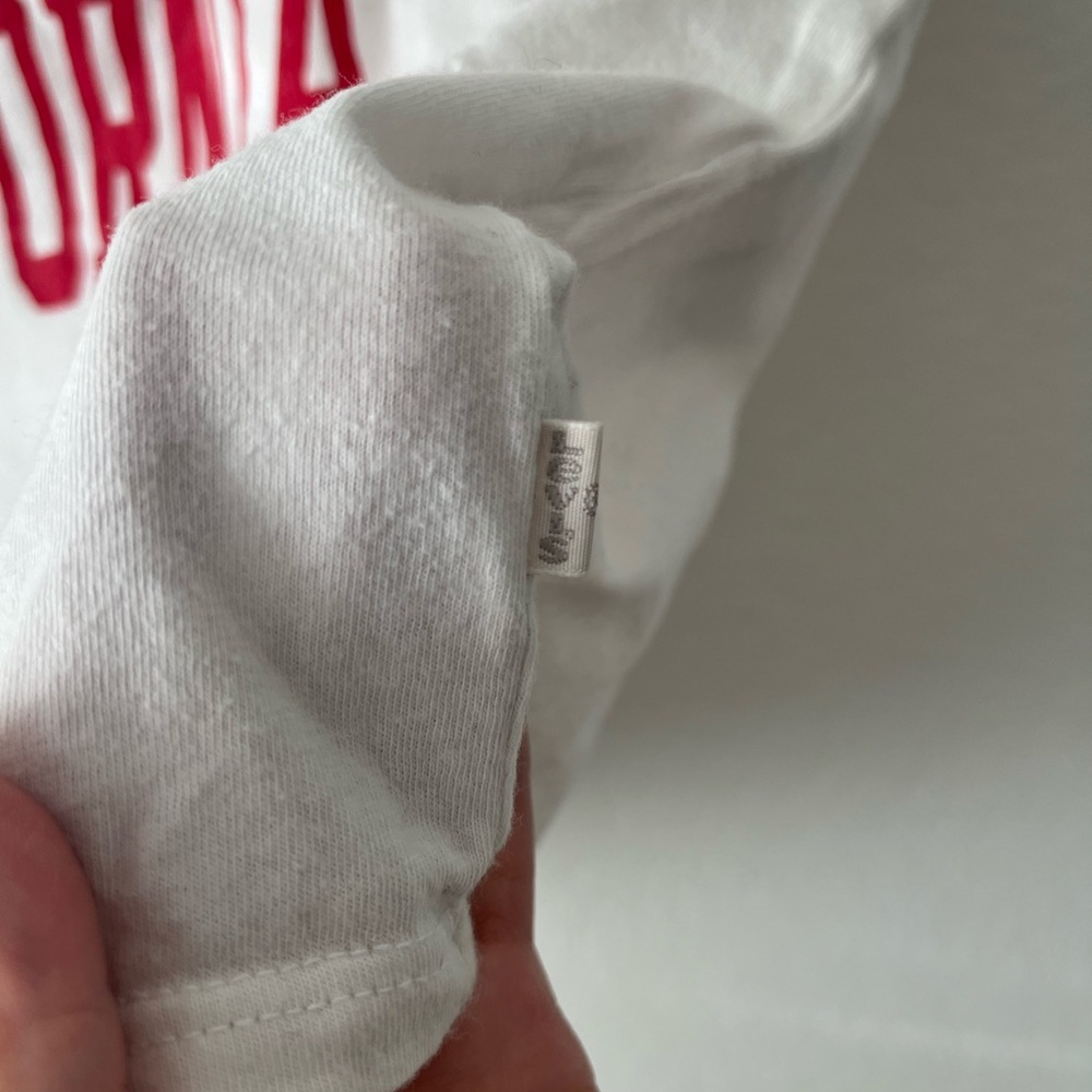 Levis Women's Graphic Tee Size XS - Picture 2 of 7
